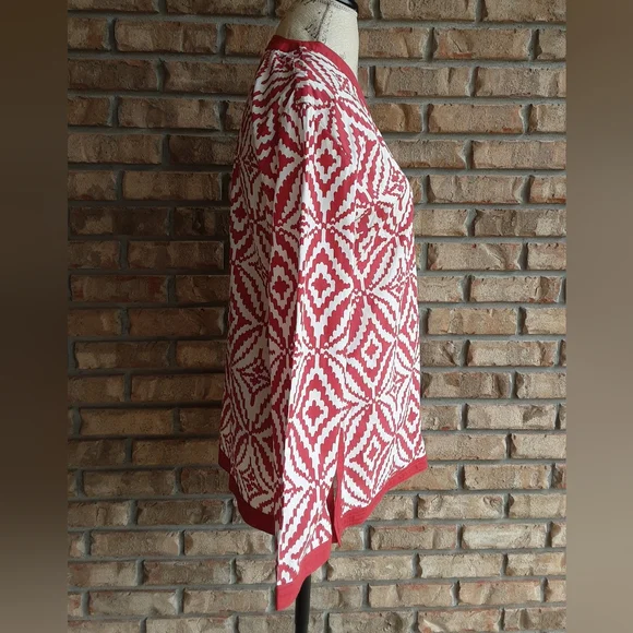 Tracy Negoshian 100% Cotton Long Sleeve V-neck Top Size Medium. - Picture 2 of 9